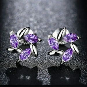 18 kt white gold filled earrings